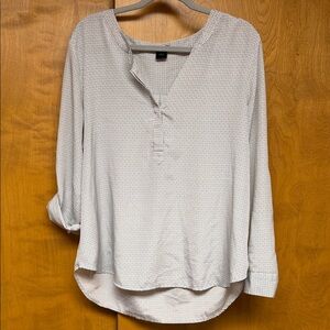 Ann Taylor blouse for your spring wardrobe. Other blouses being listed!